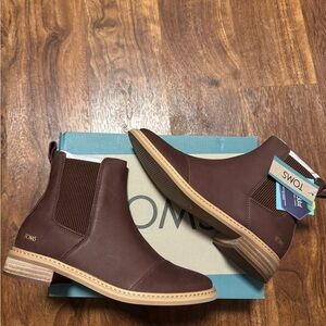 TOMS women’s Chocolate Leather Ankle Boots